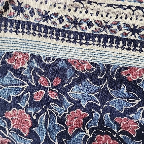 Lucky Brand Woodblock Floral Print Blouse - Blue and Red Size Large - Picture 8 of 9